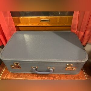 Vintage Lady Baltimore Hard-Shell Suitcase